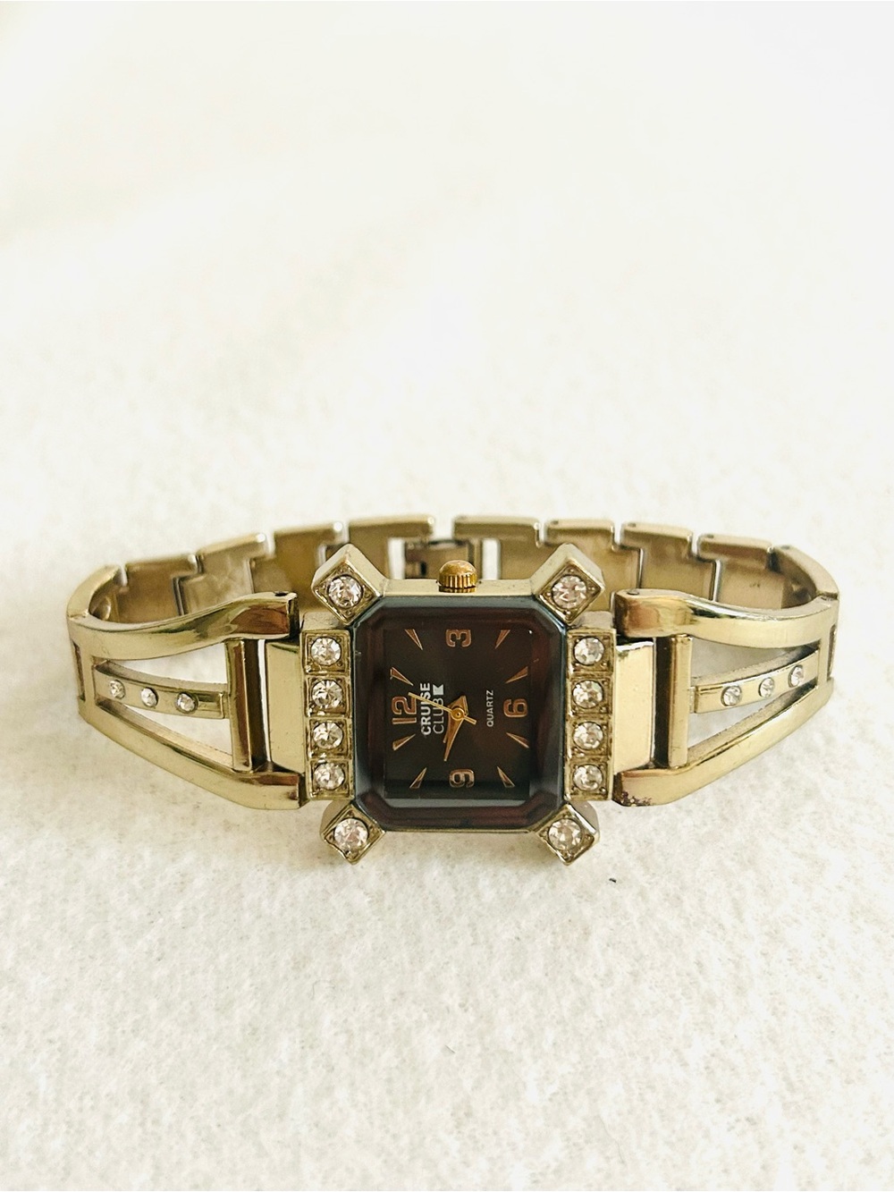 Cruise Club Ladies Wrist Watch Rhinestone Gold Tone